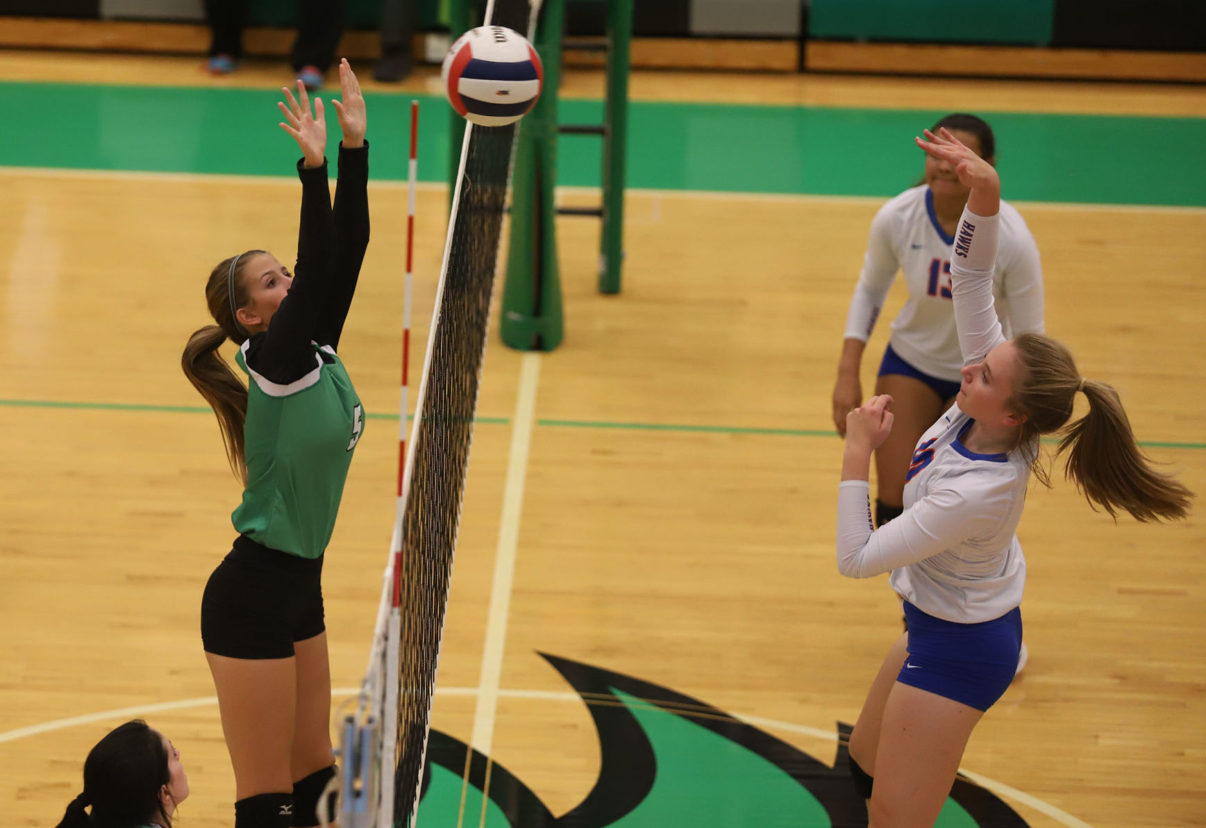 Meridian vs Riverton volleyball 9 9.10.18.jpg